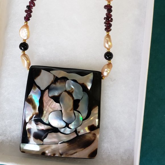 Vintage Lee sands pearls and garnet chunks mountain lion - Picture 2 of 4